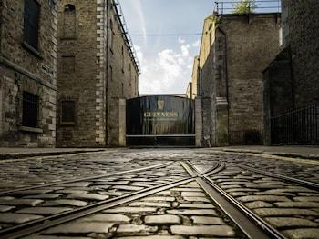 Camden Court Hotel 4*