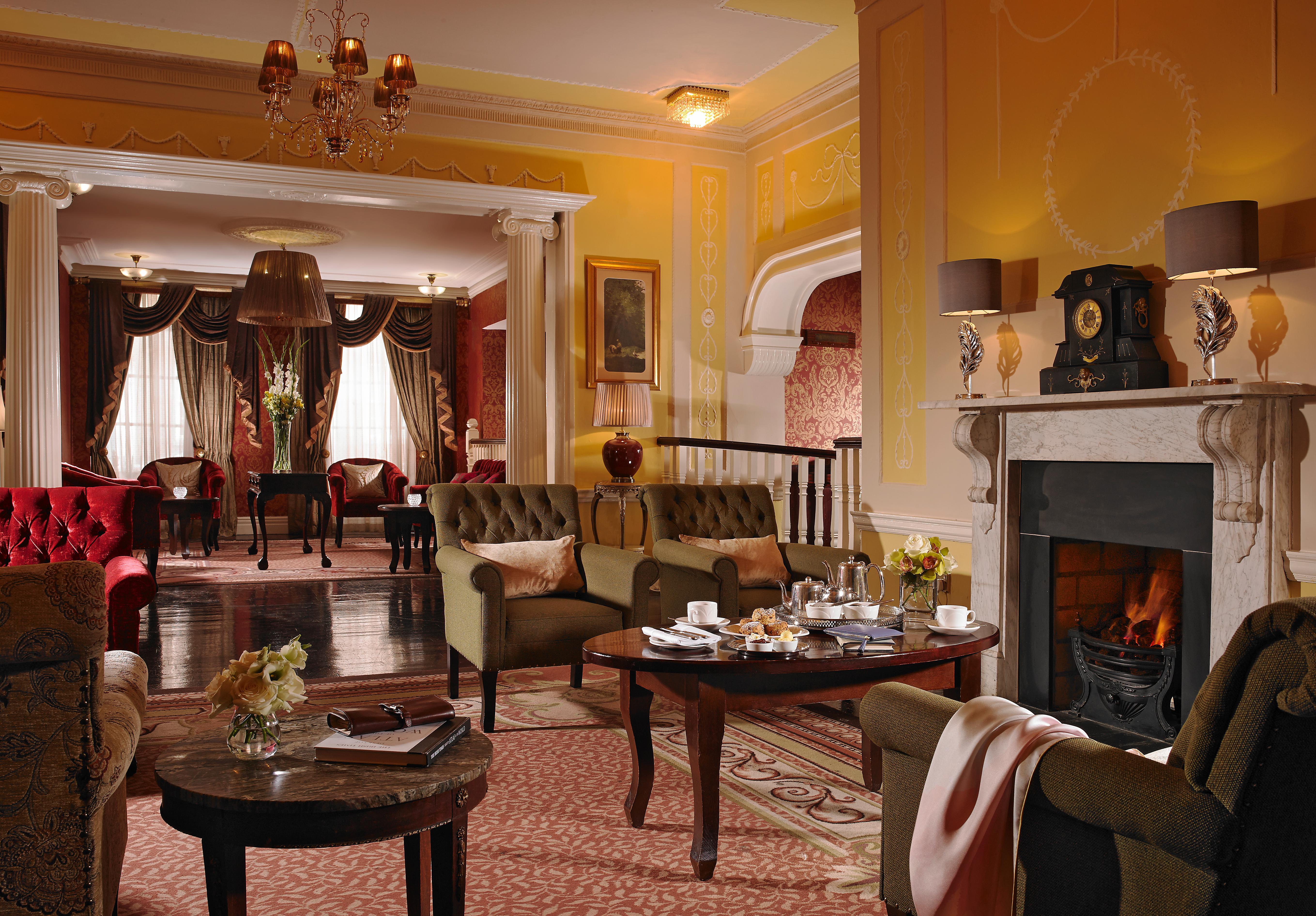 Buswells 3*
