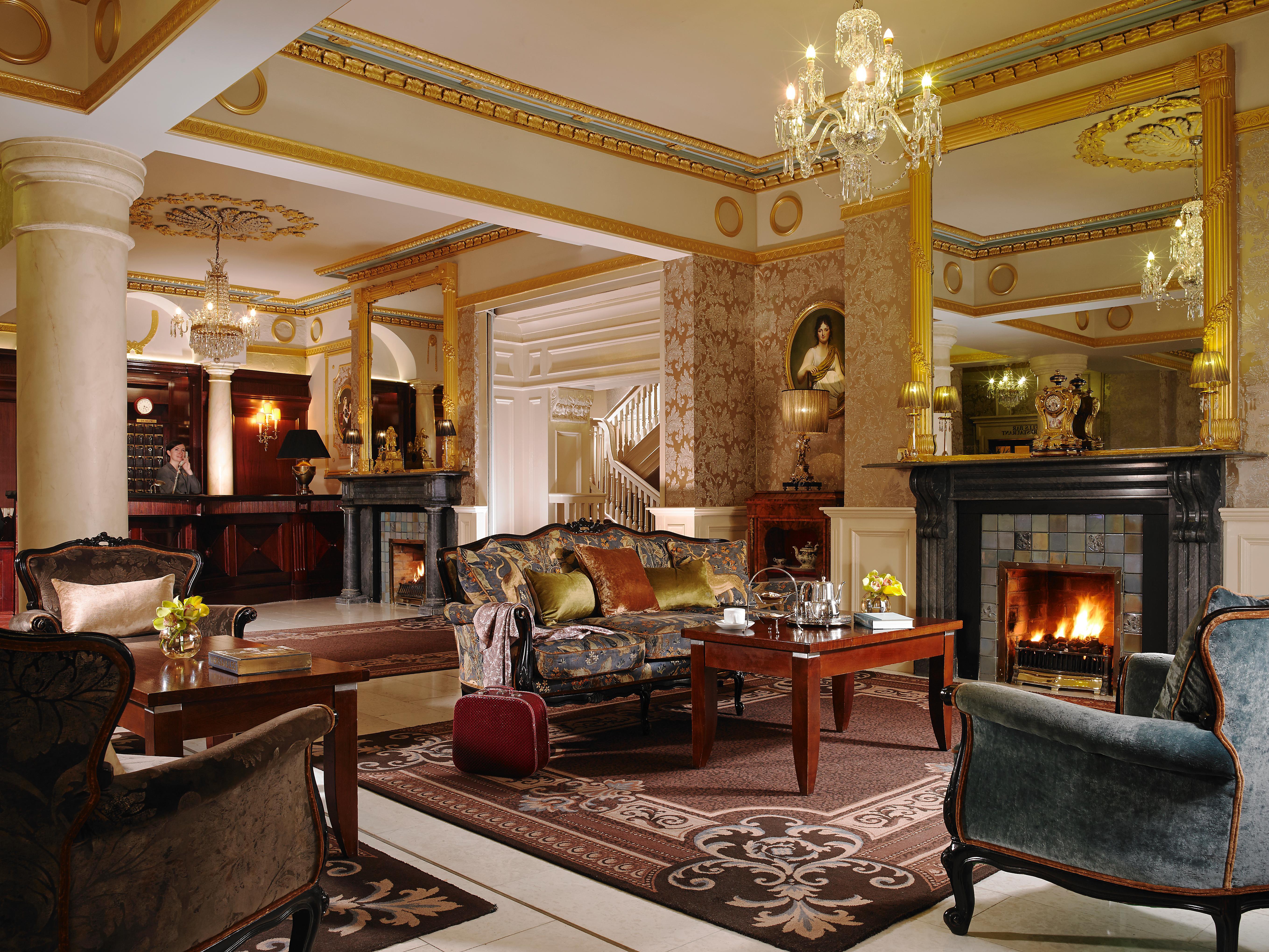 Buswells 3*