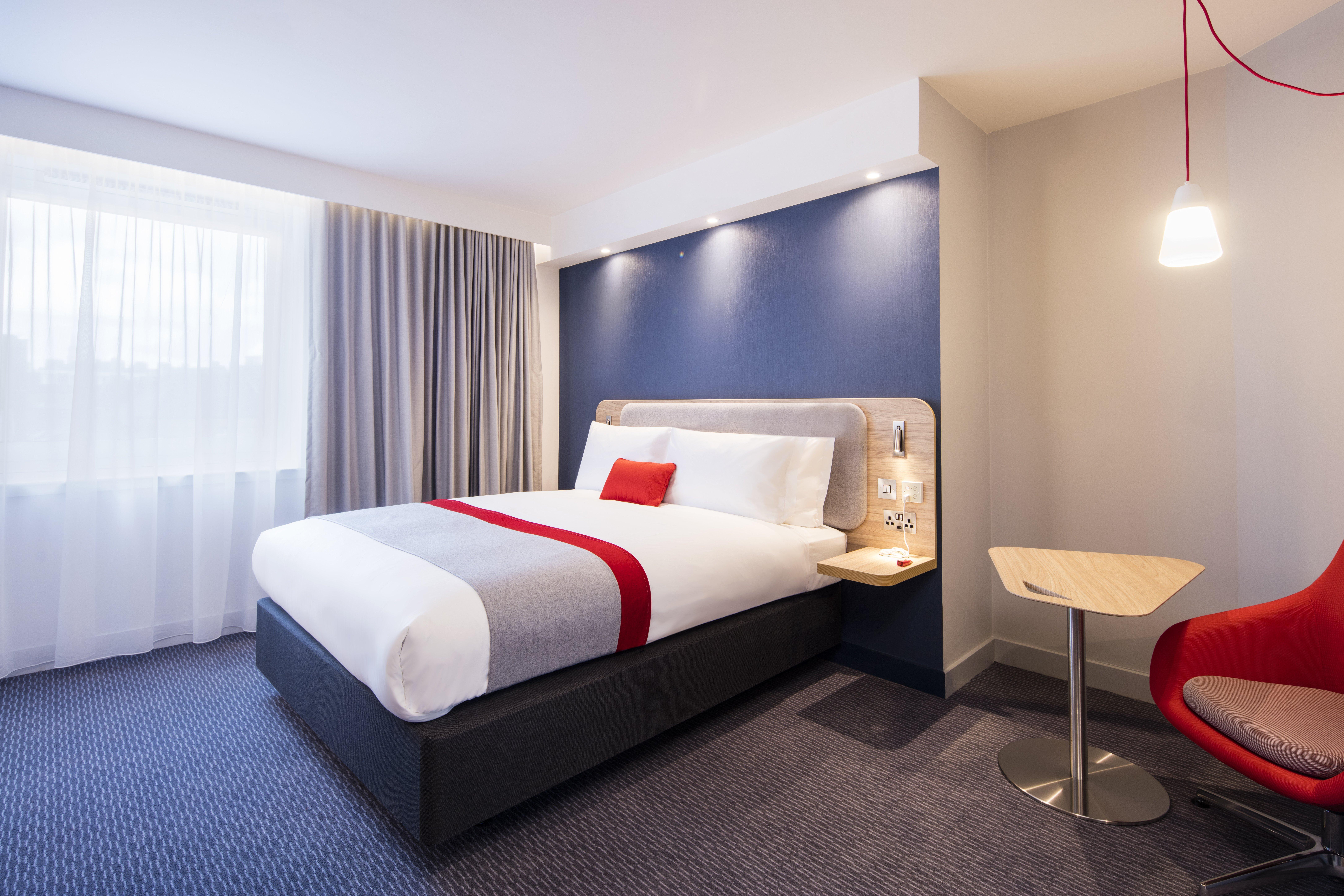 Express Centre By Ihg 3*