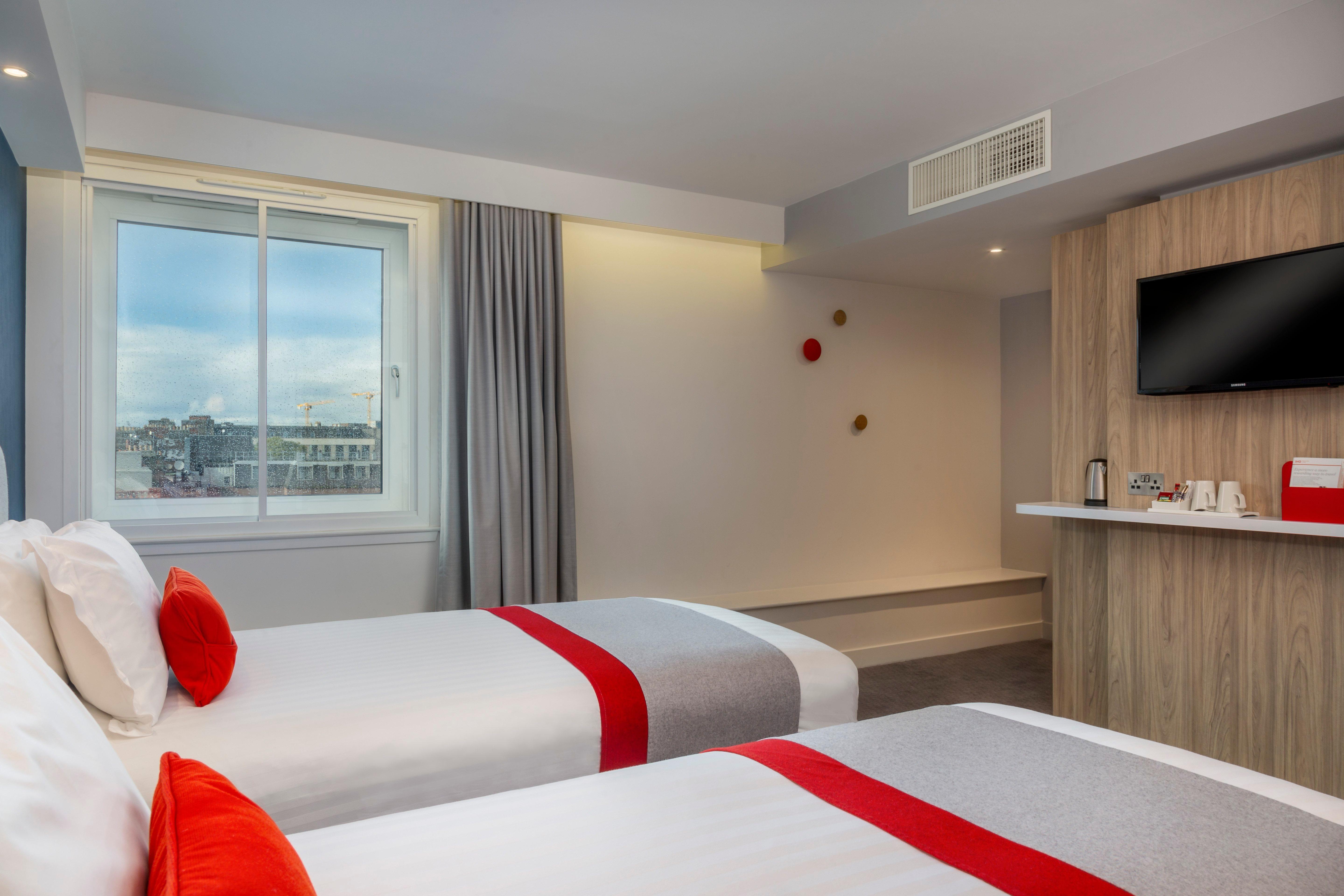 Express Centre By Ihg Hotel 3*
