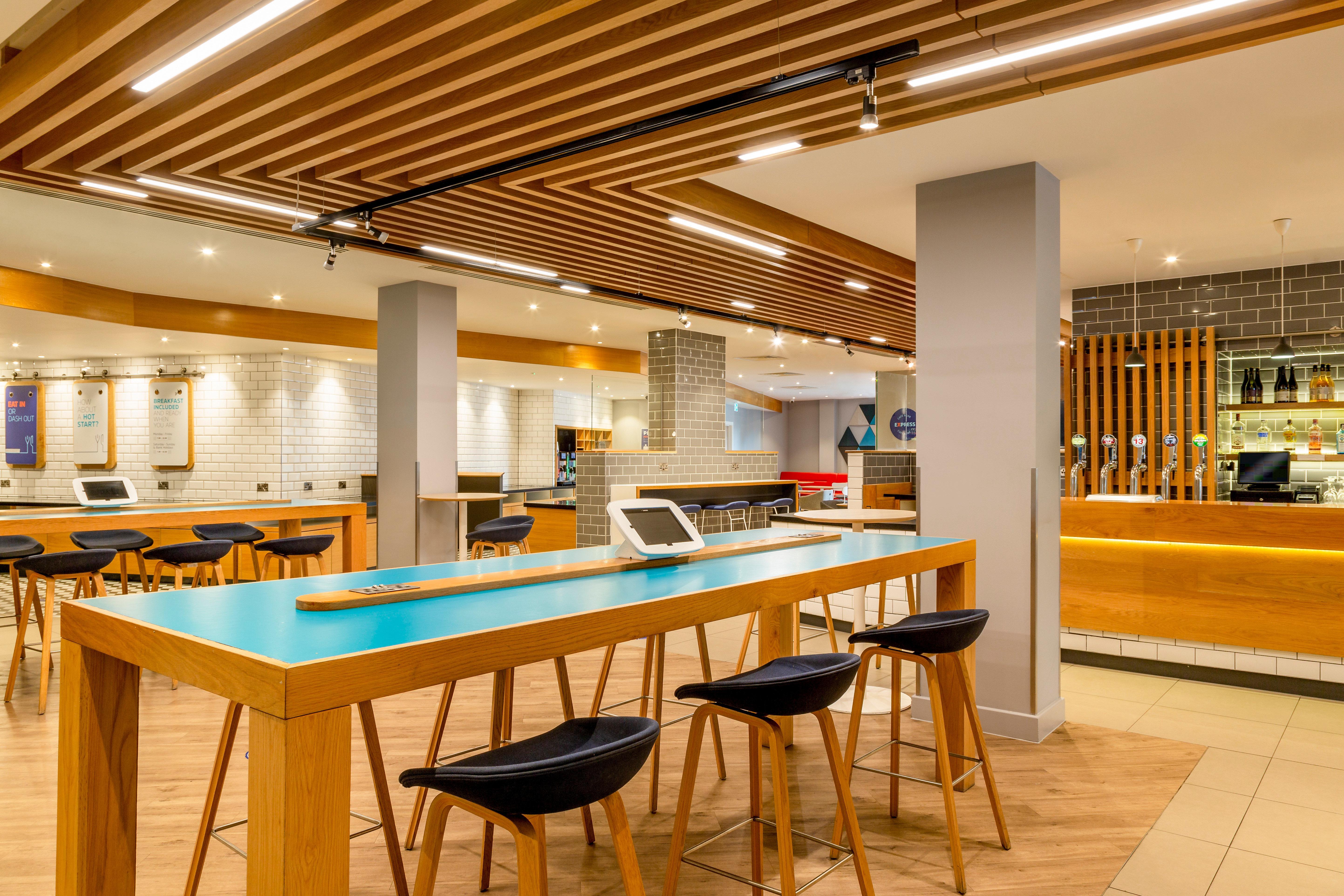 Express Centre By Ihg