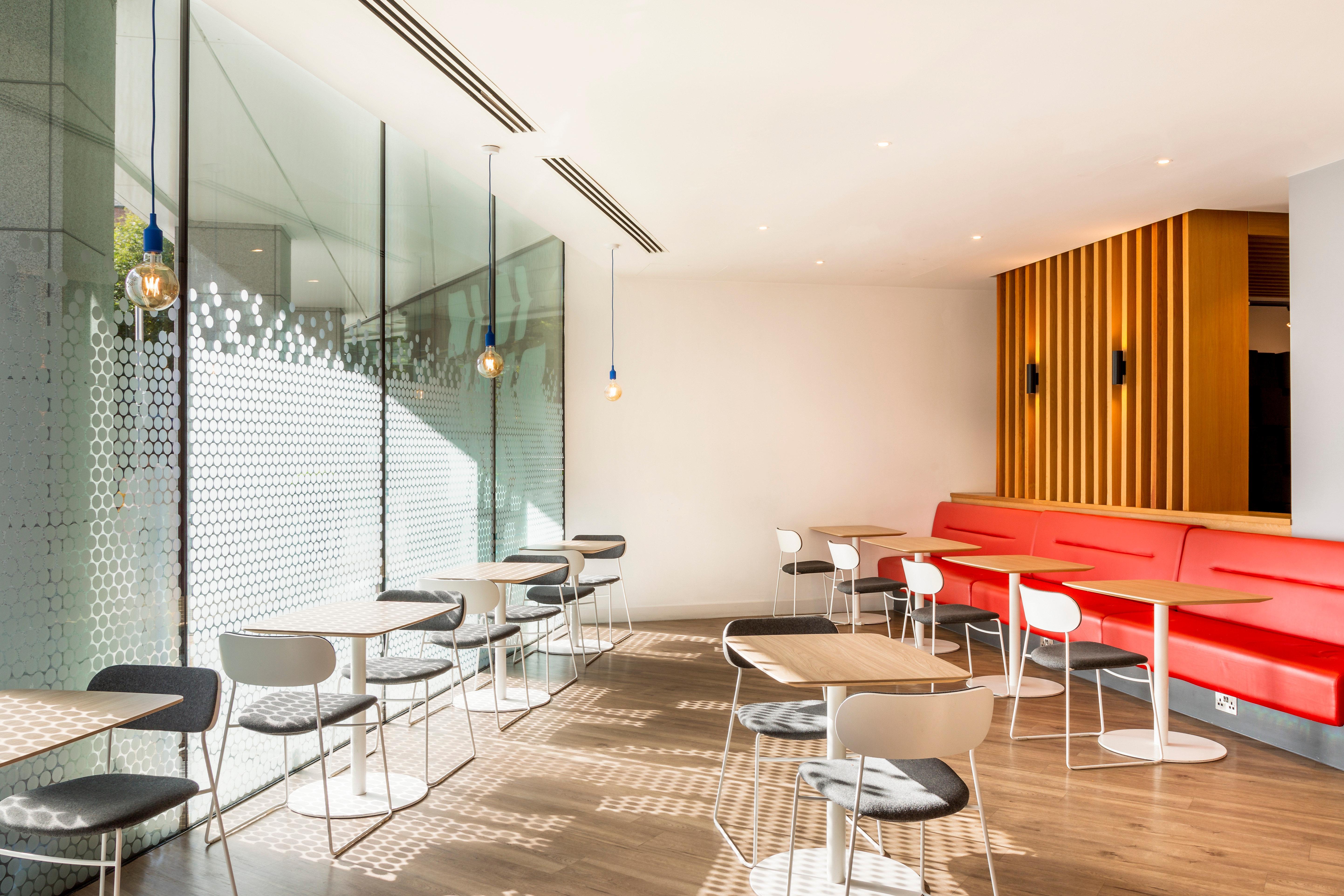 Hotel Express Centre By Ihg 3*