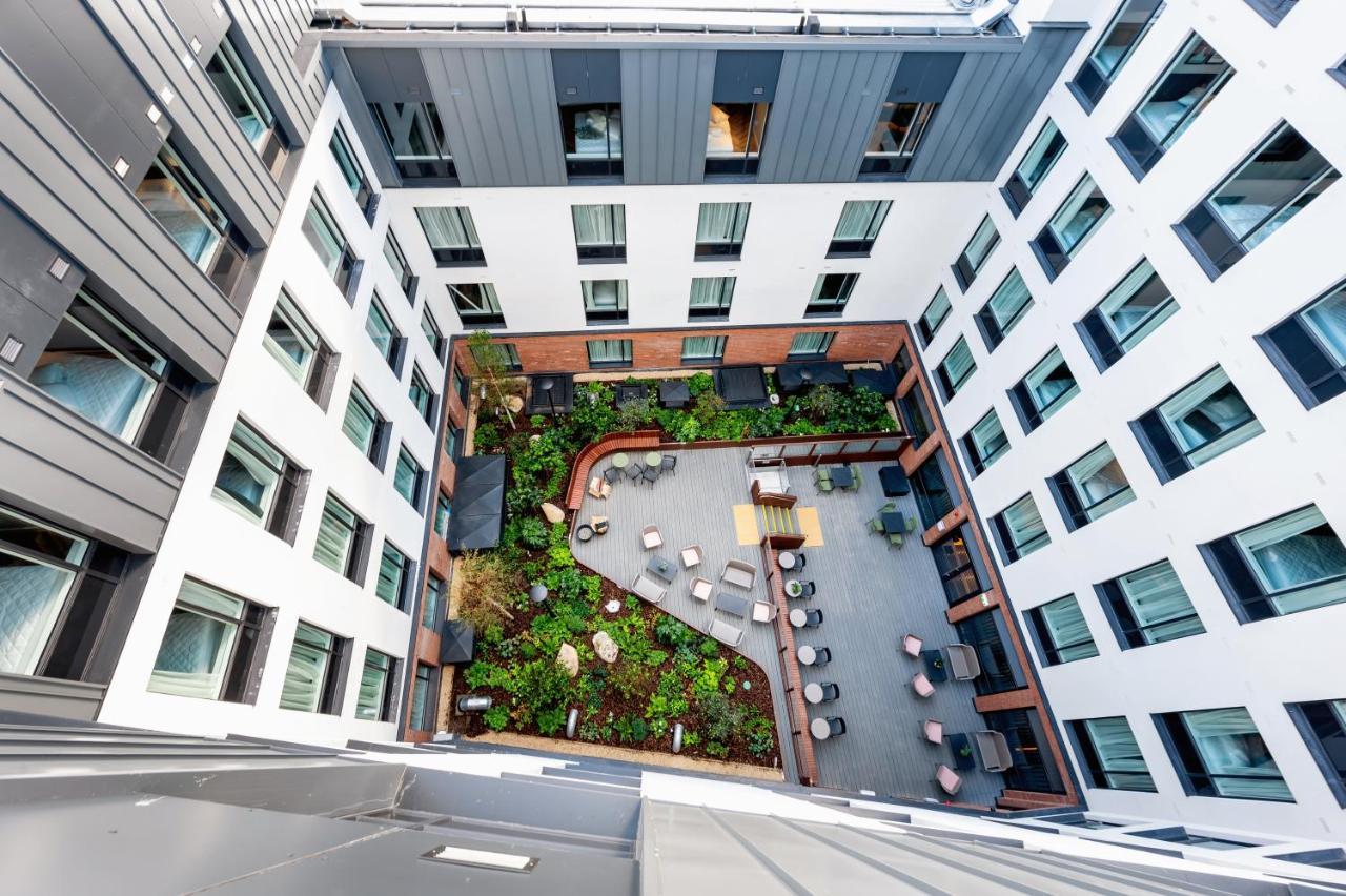 Staycity Centre Aparthotel 4*