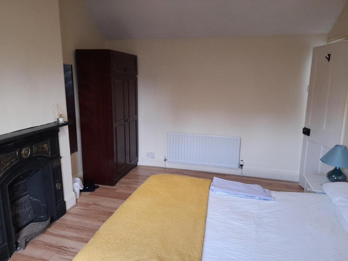 Annesley Park-homestay Ap Homestay Dublin