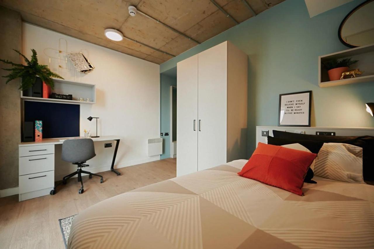 Modern 3 Bedroom And Private Bedrooms At The Loom In Dublin