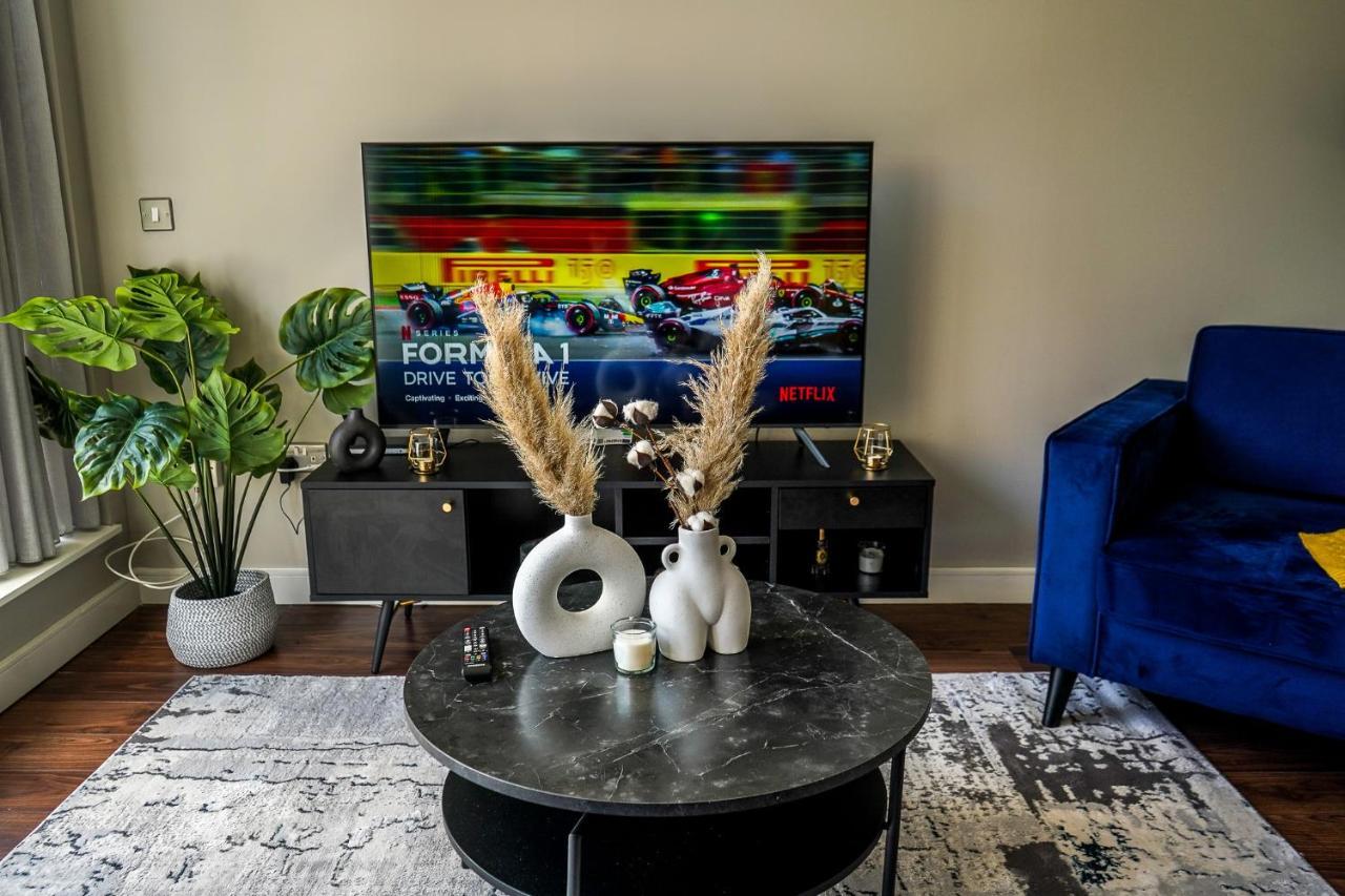 Charming Duplex In Grand Canal *