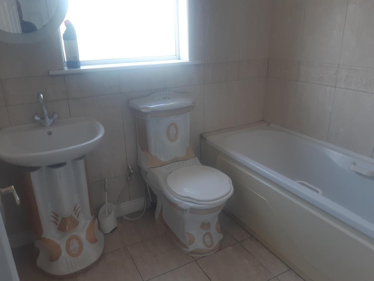 Homestay Lara House Dublin