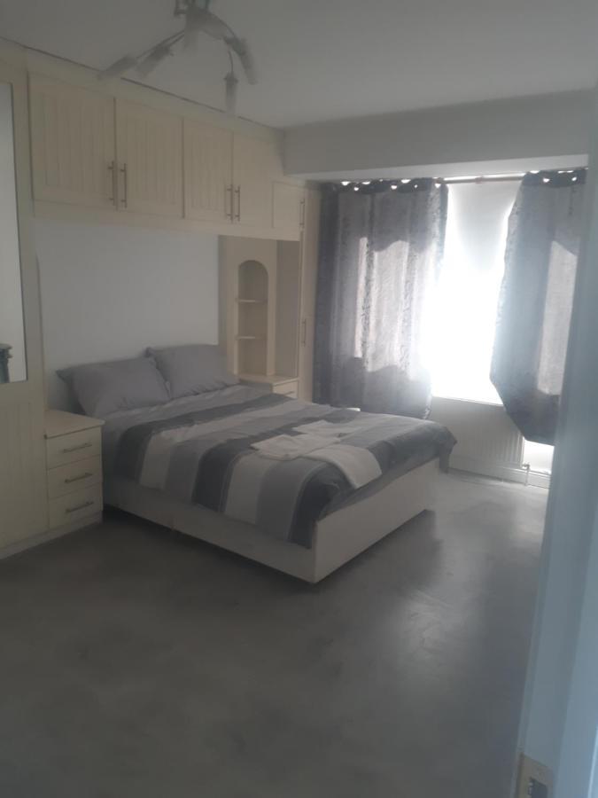 Lara House Homestay