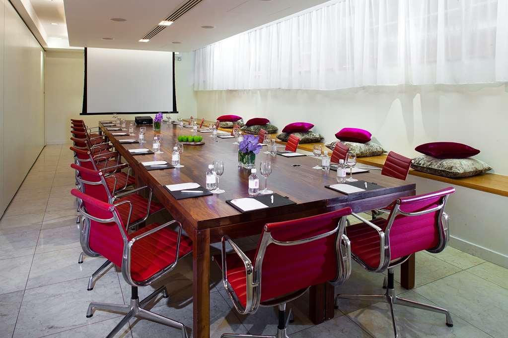The Morrison Dublin, Curio Collection By Hilton 5*