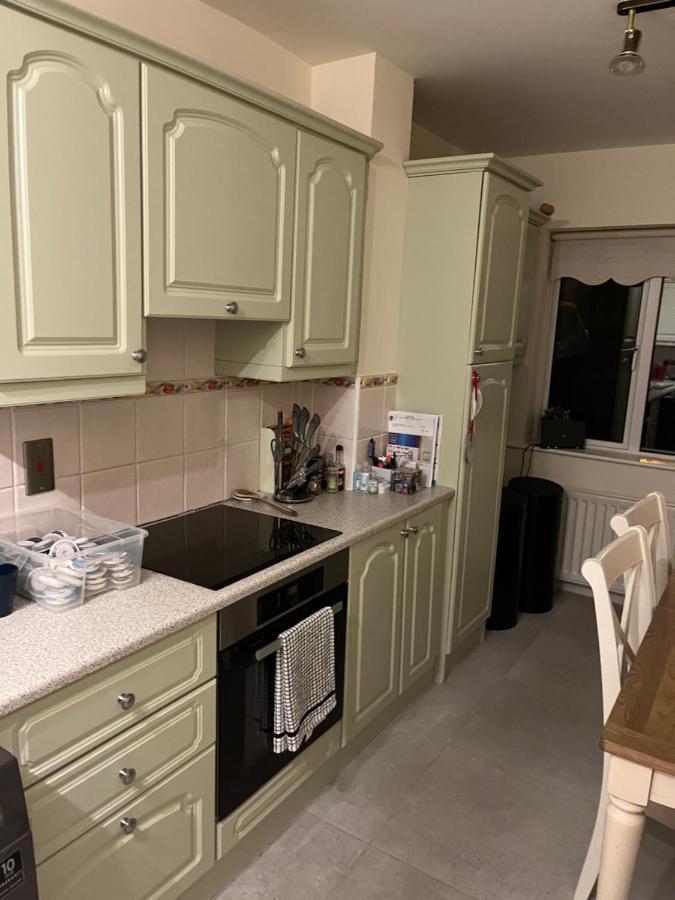 Homestay 2 St Judes Court D24h1x4 Students Only
