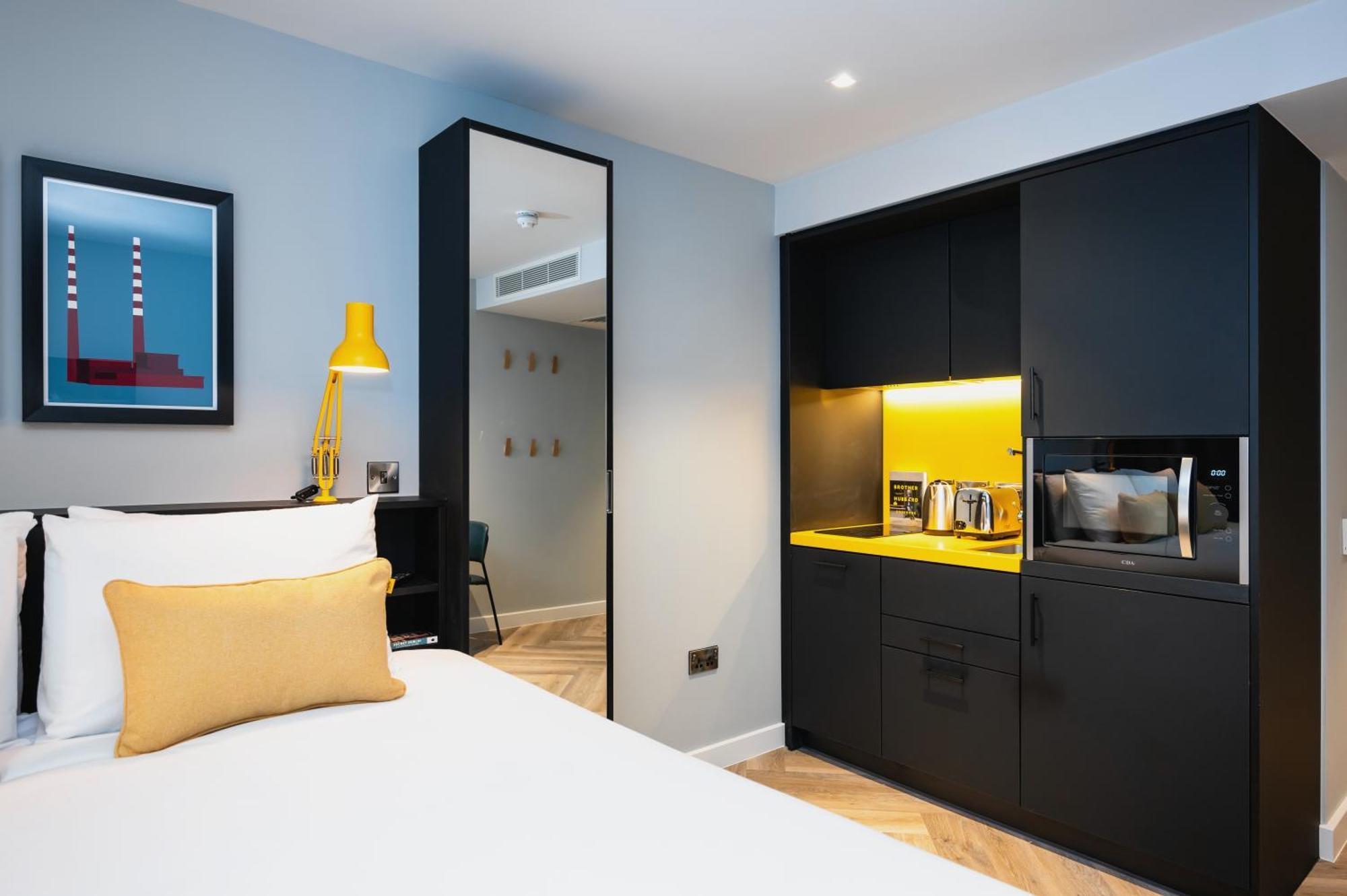 Aparthotel Staycity Centre 4*