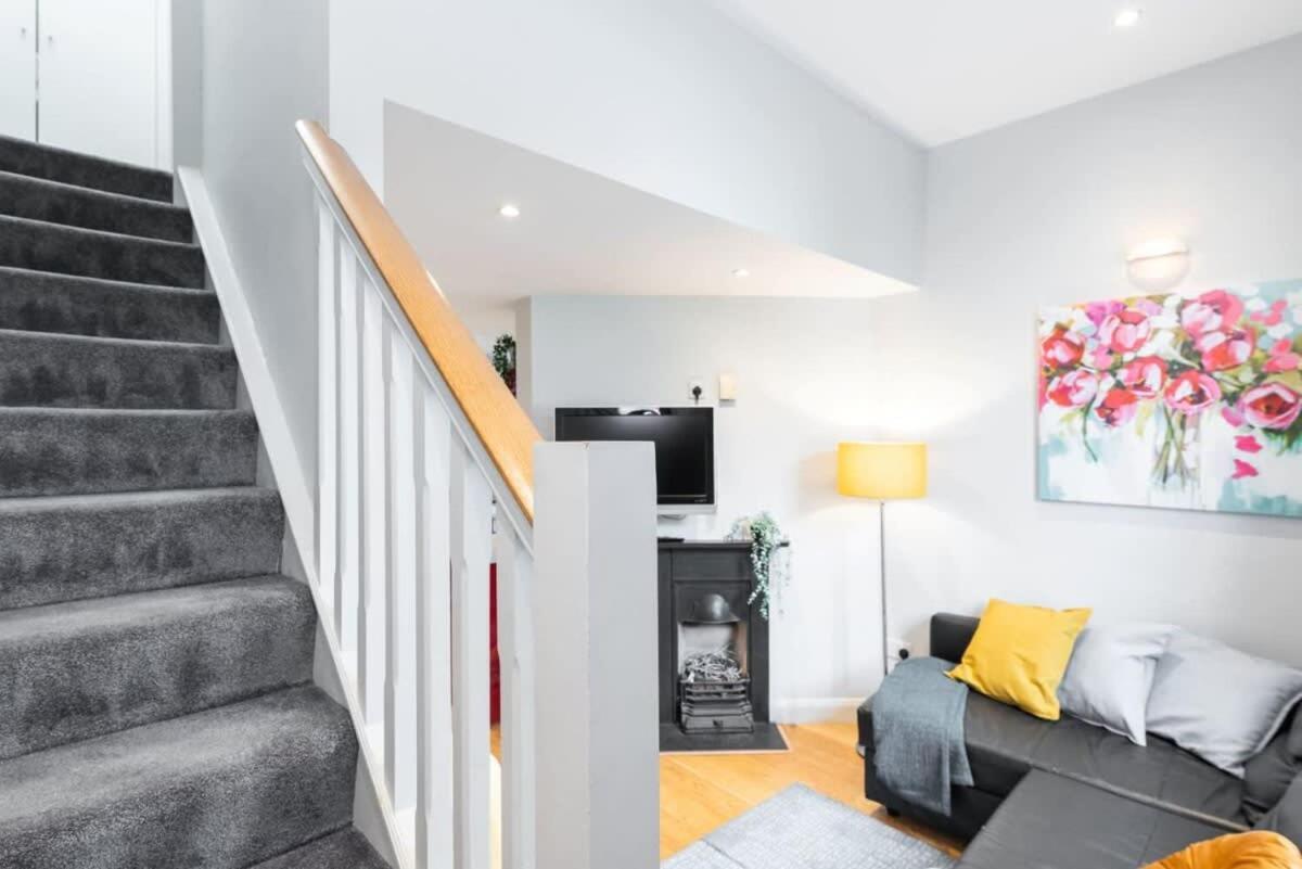 Holiday home Location 2 Bedroom 2 Bathroom Fast Wifi