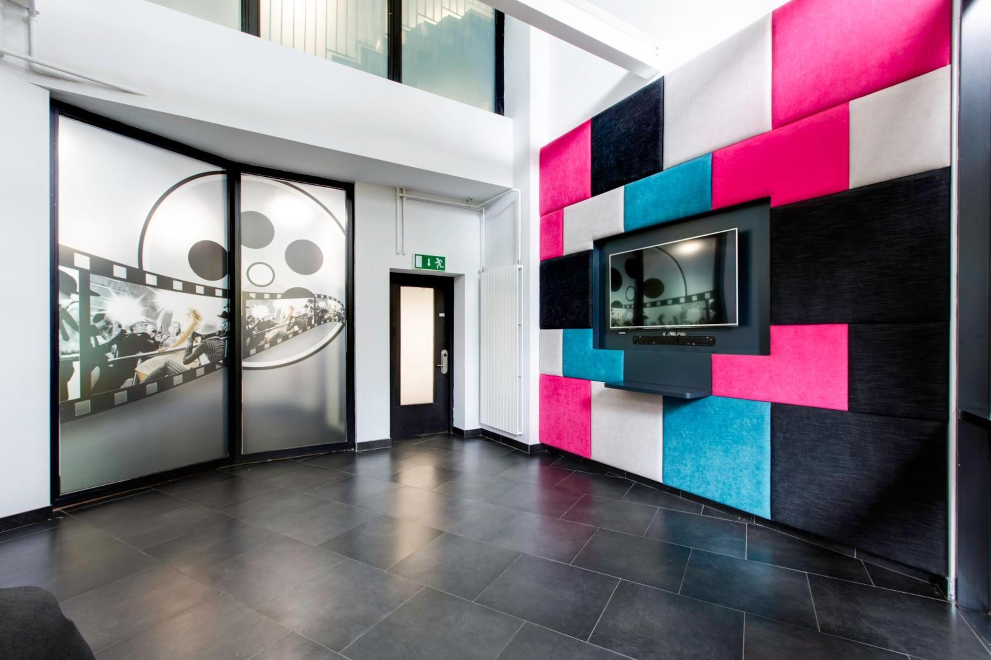 Apartment Yugo Explore - Broadstone Hall