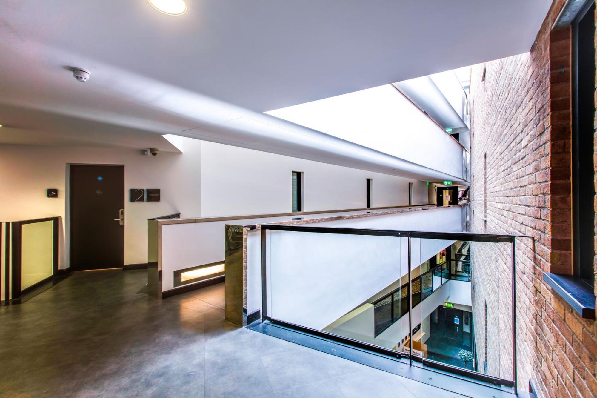 Yugo Explore - Broadstone Hall Apartment