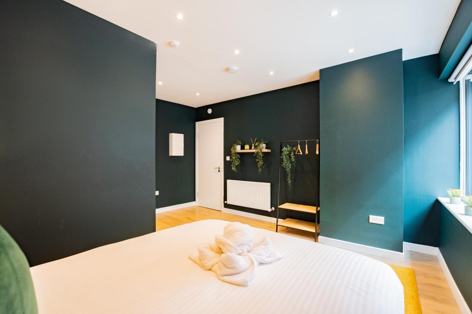 The Large Group House -sleeps 21 Vakantiehuis Dublin
