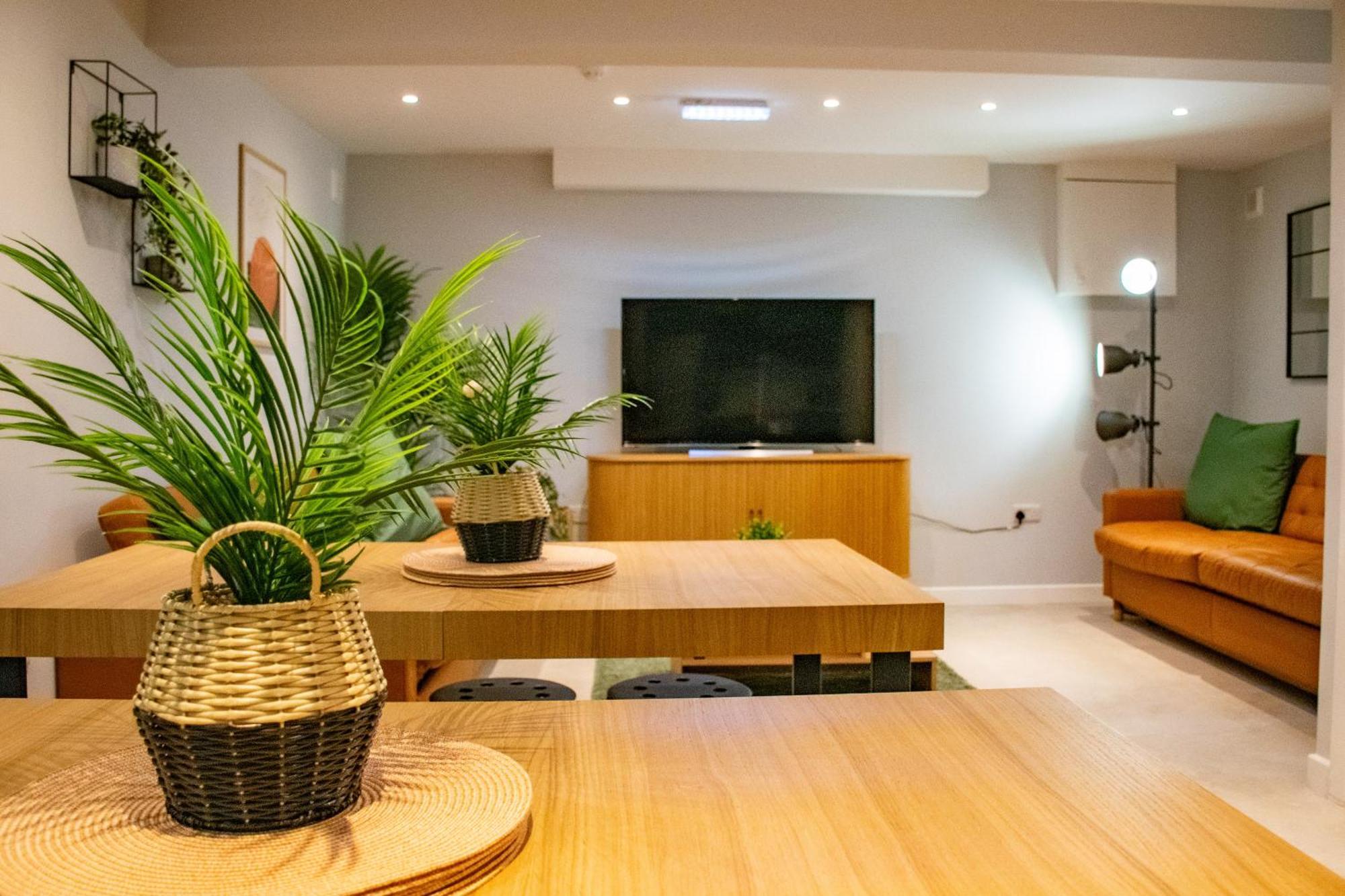 Vakantiehuis The Large Group House -sleeps 21