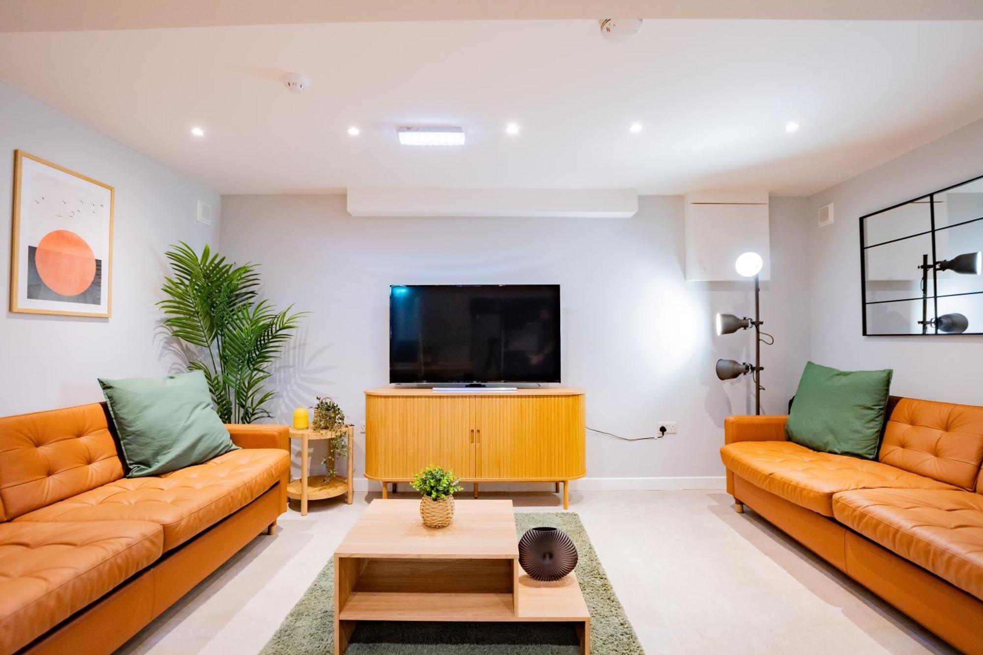 The Large Group House -sleeps 21 Vakantiehuis Dublin