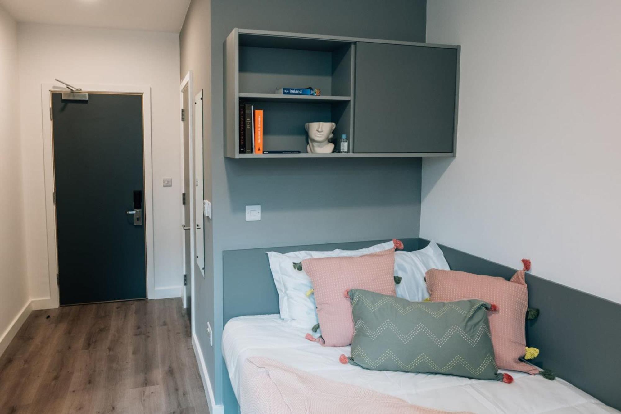 Apartment Point Campus In Docklands