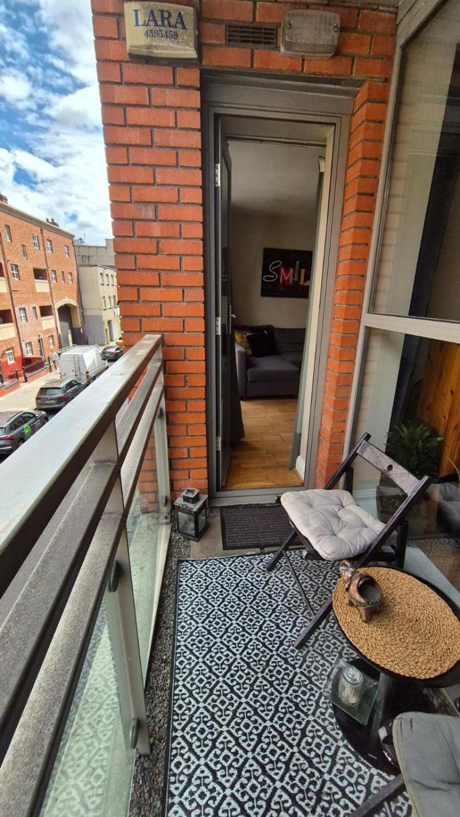 Temple Bar Apt & *