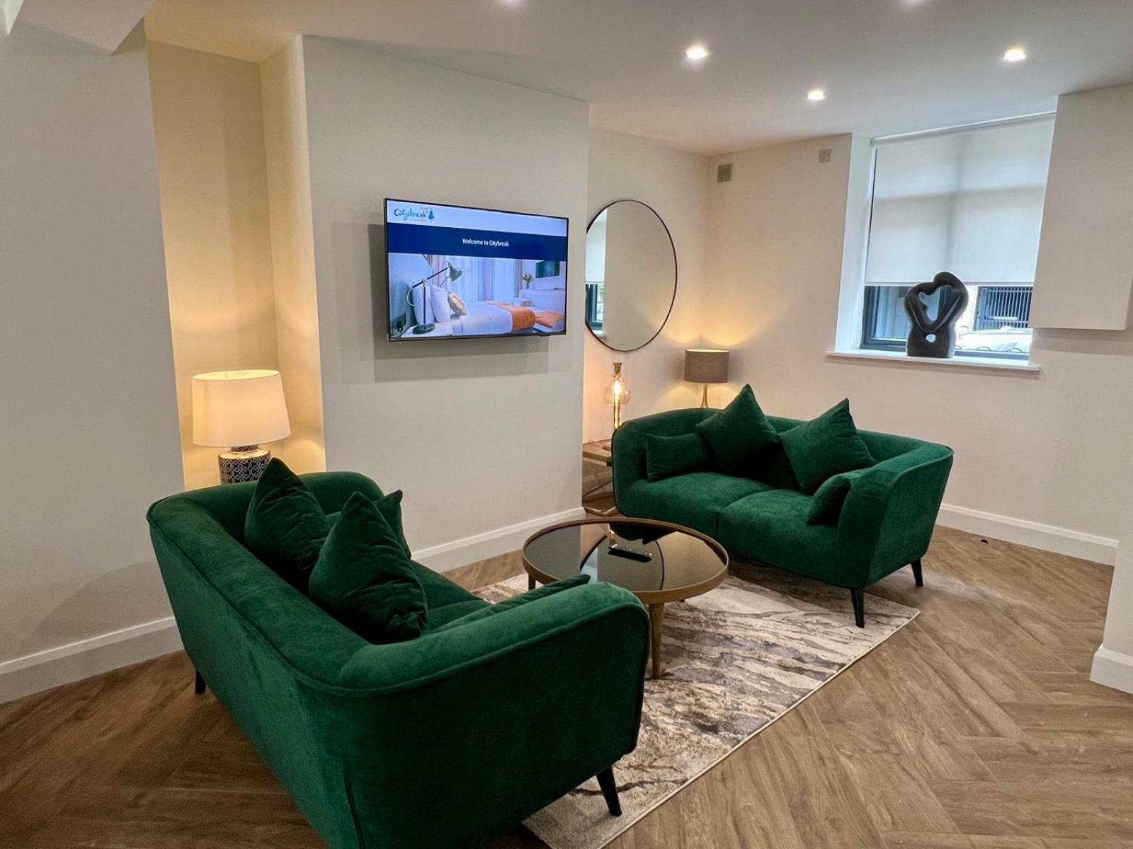Ifsc Townhouse Apartments Apartment