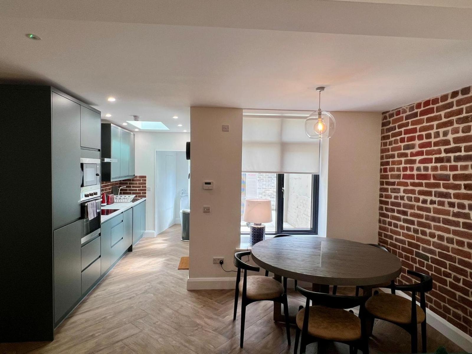 Ifsc Townhouse Apartments Apartment *