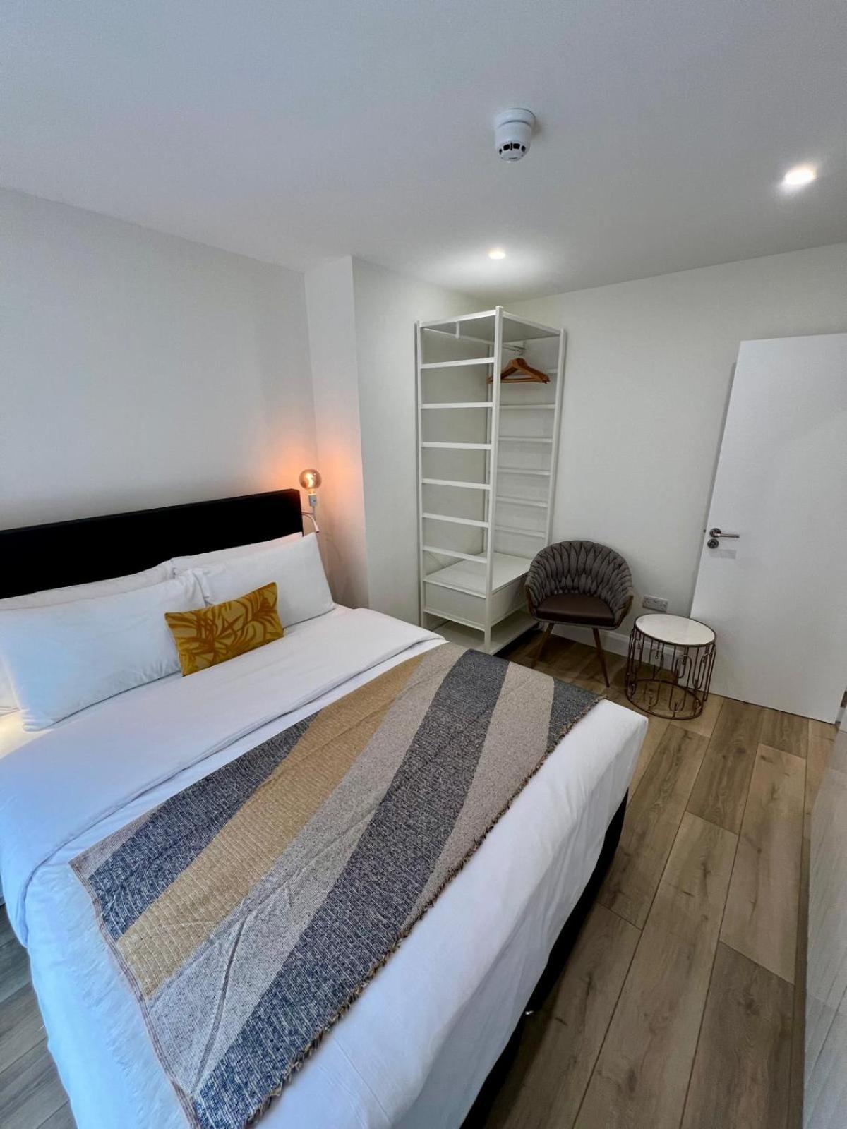 Apartment Ifsc Townhouse Apartments *