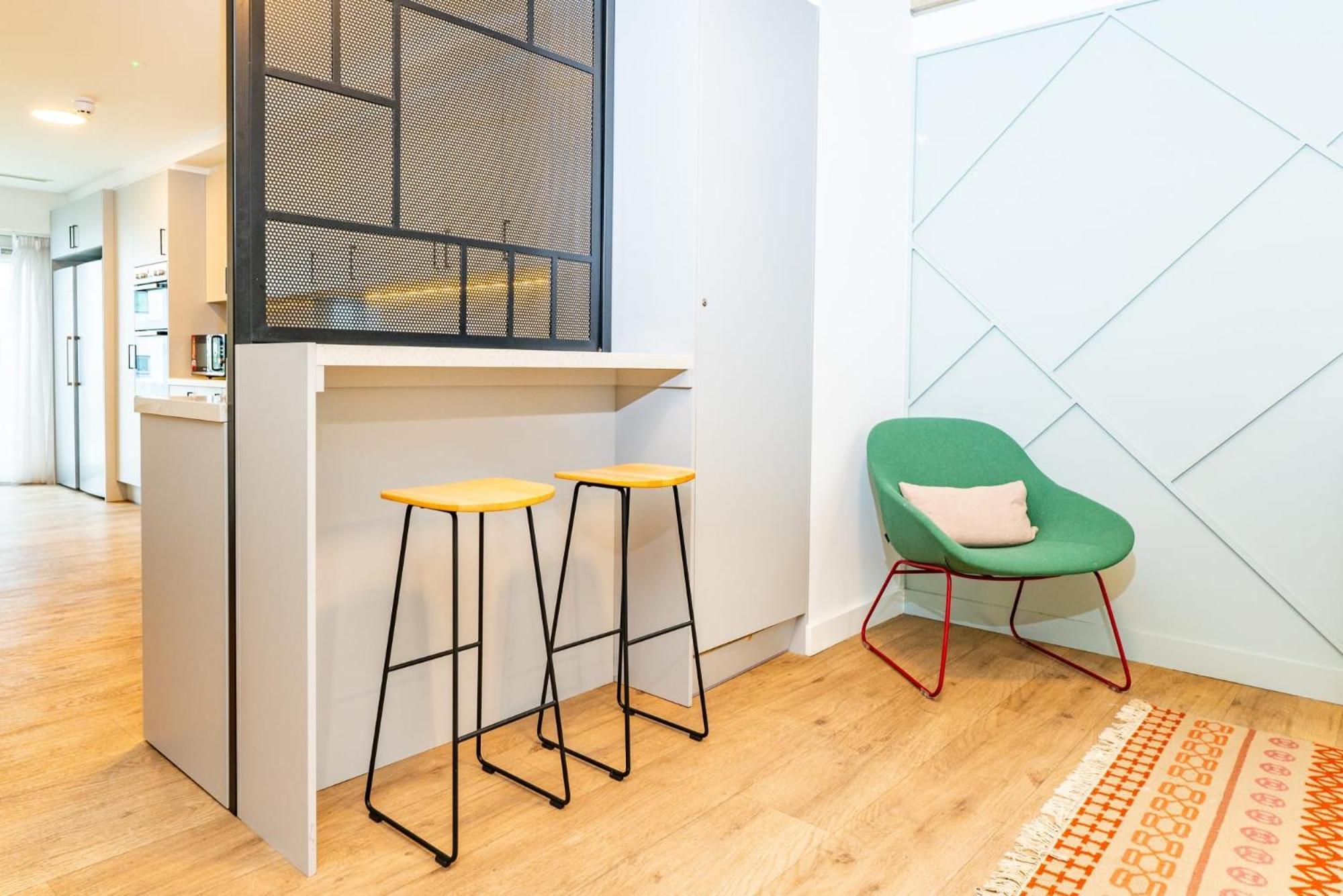 Apartment Modern 3 Bedroom And Private Bedrooms At The Loom In *