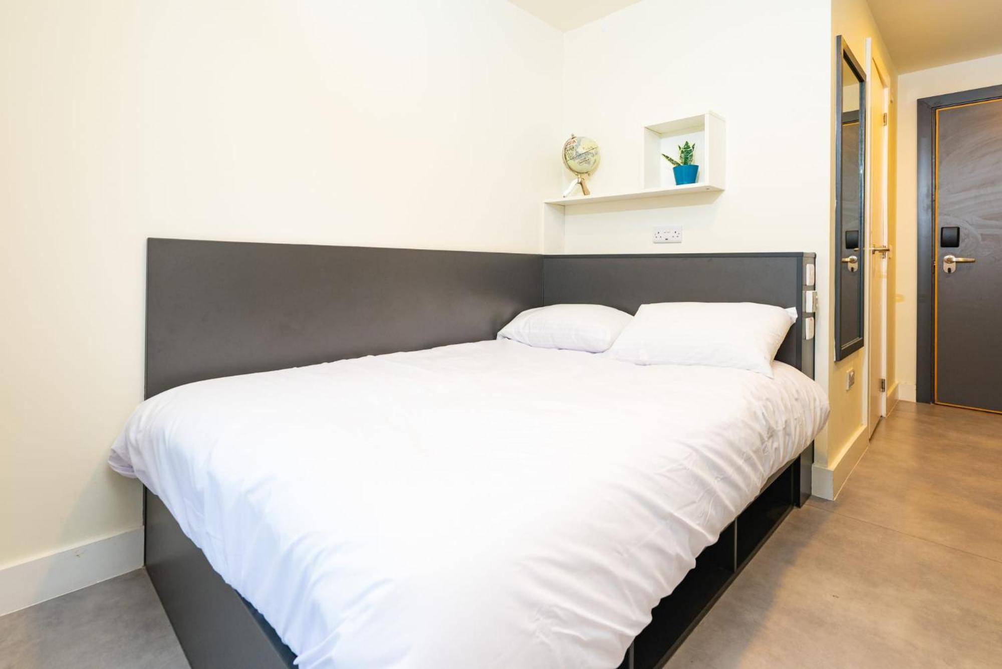 Stylish 3 Bedroom And Private Bedrooms At Dorset Point In Centre Apartment Dublin