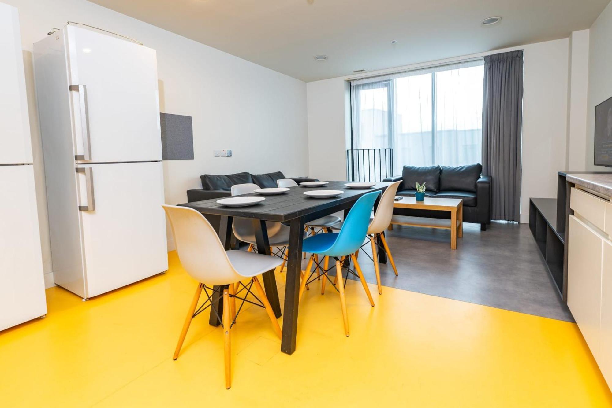 Stylish 3 Bedroom And Private Bedrooms At Dorset Point In Centre * Dublin