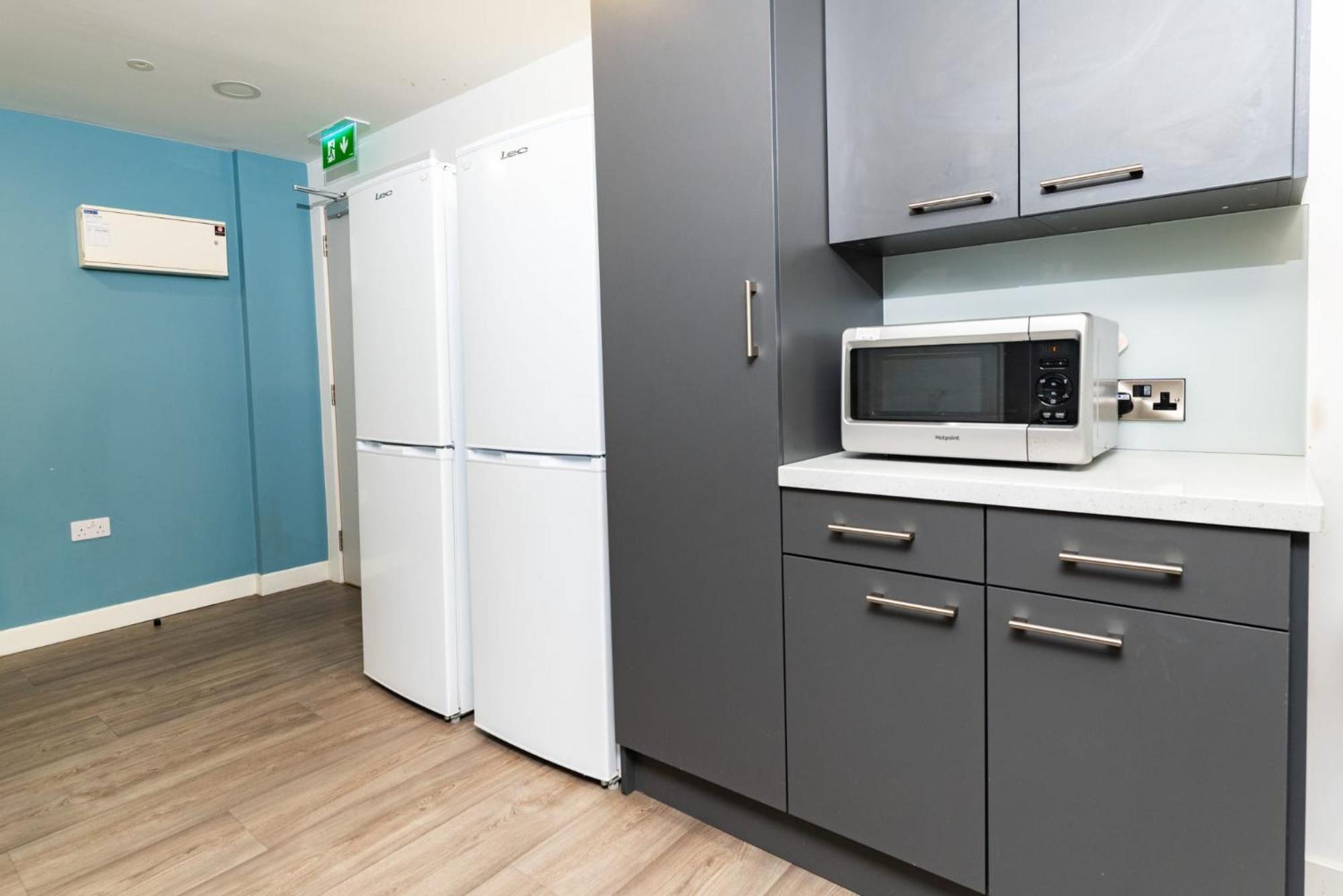 Apartment Chic And Private Bedrooms At Beckett House Near Centre Dublin