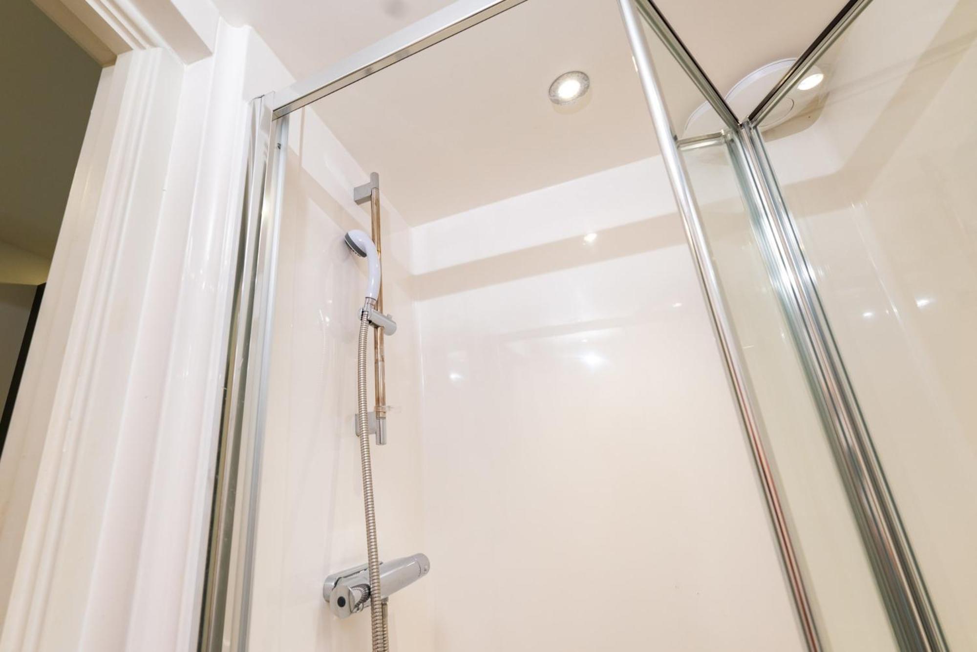 Chic And Private Bedrooms At Beckett House Near Centre Apartment *
