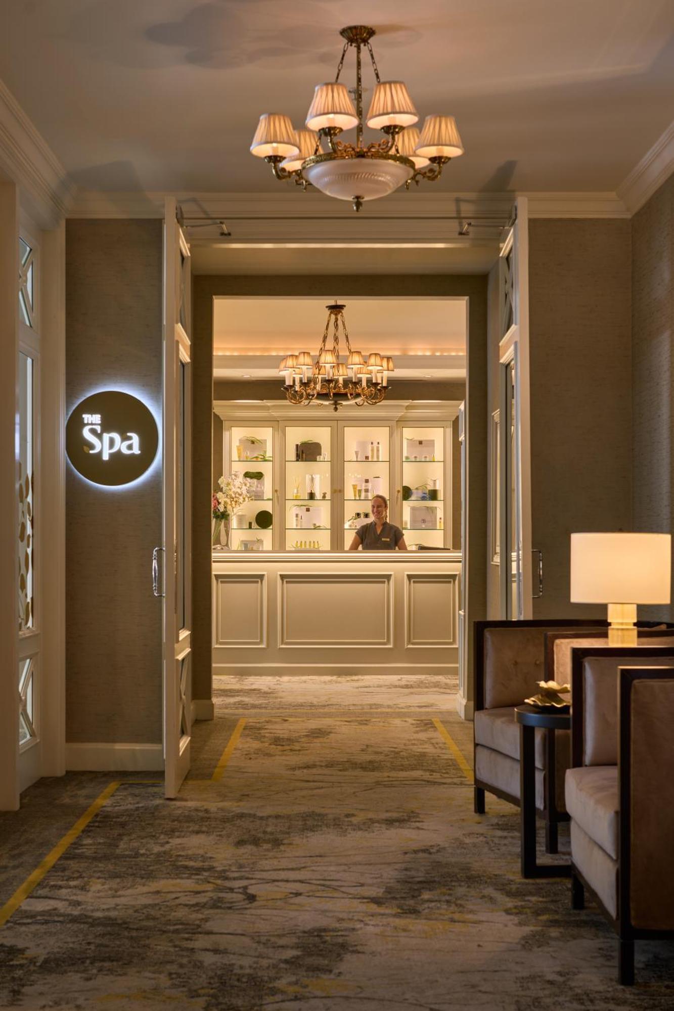 Intercontinental By Ihg Hotel 5*