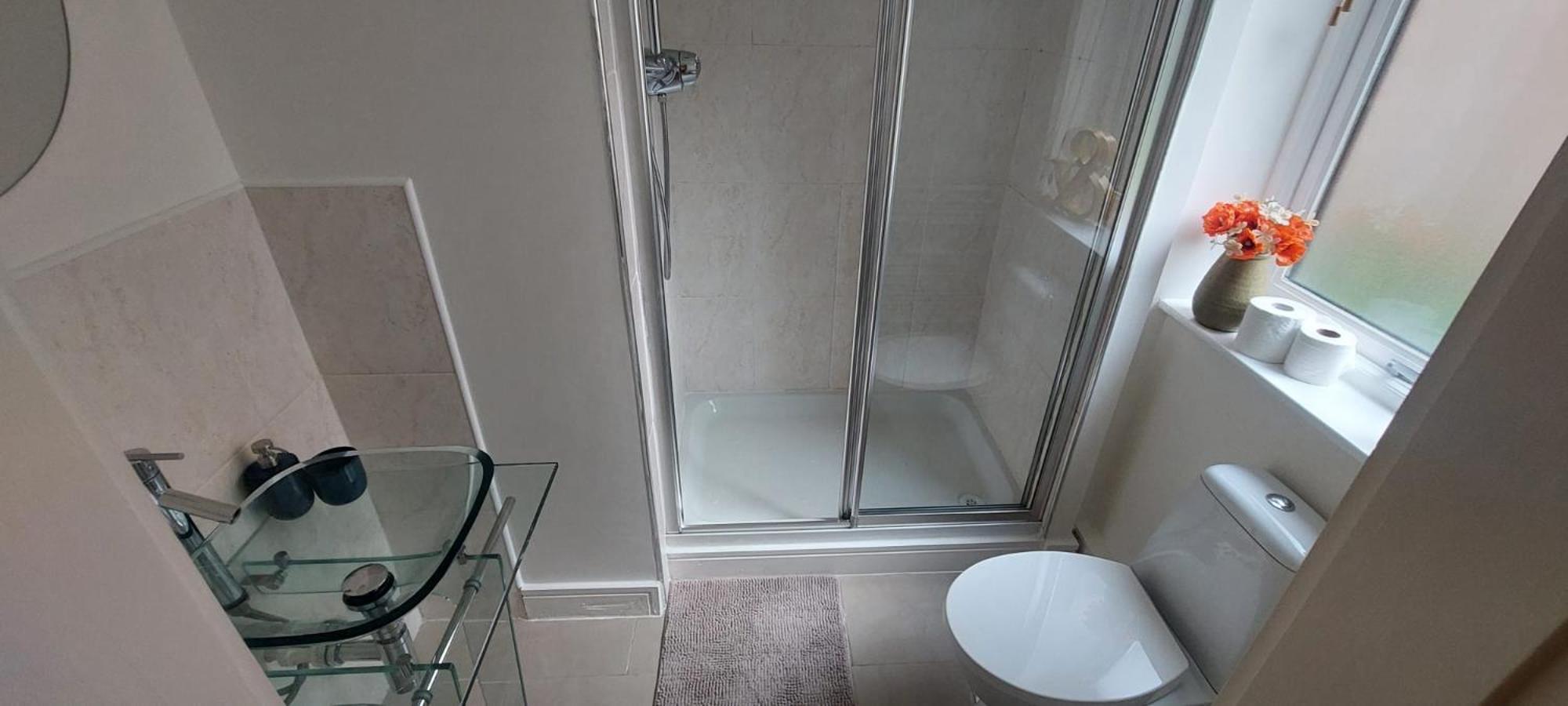 Elegantly Refurbed 2bd In Shankill - 3km From Bray Apartment Dublin
