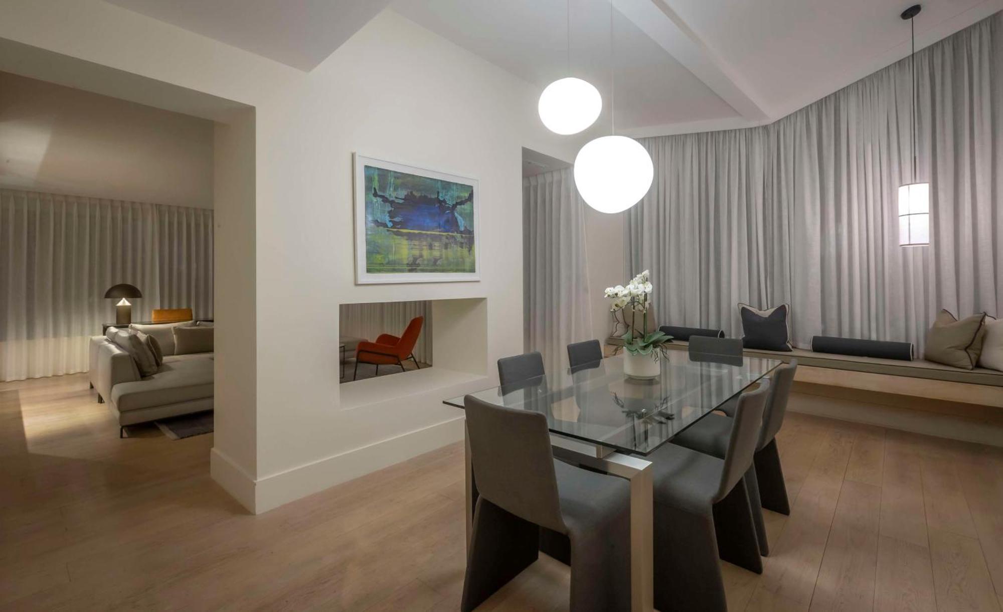 The Morrison Dublin, Curio Collection By Hilton Dublin