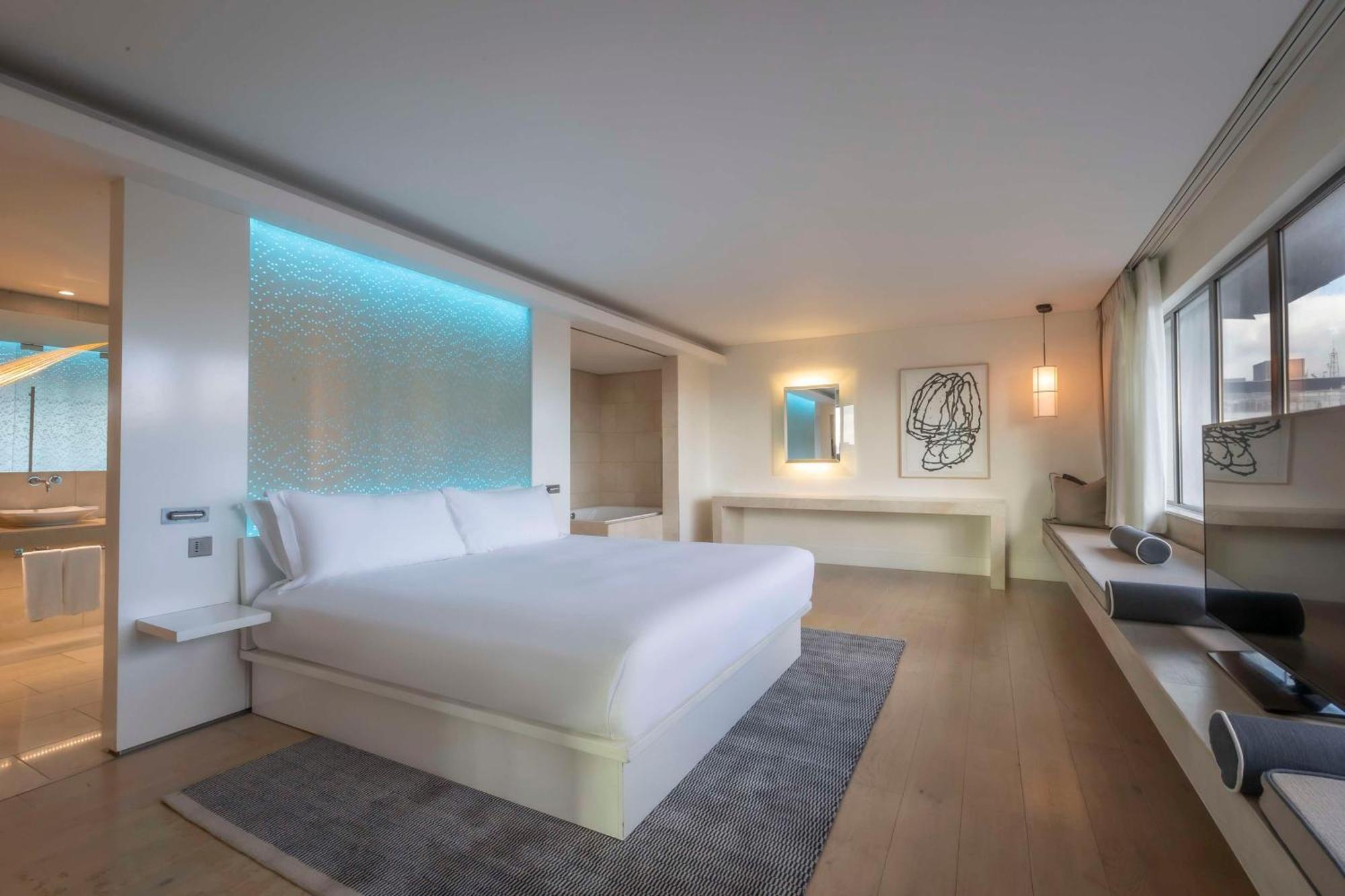 The Morrison Dublin, Curio Collection By Hilton