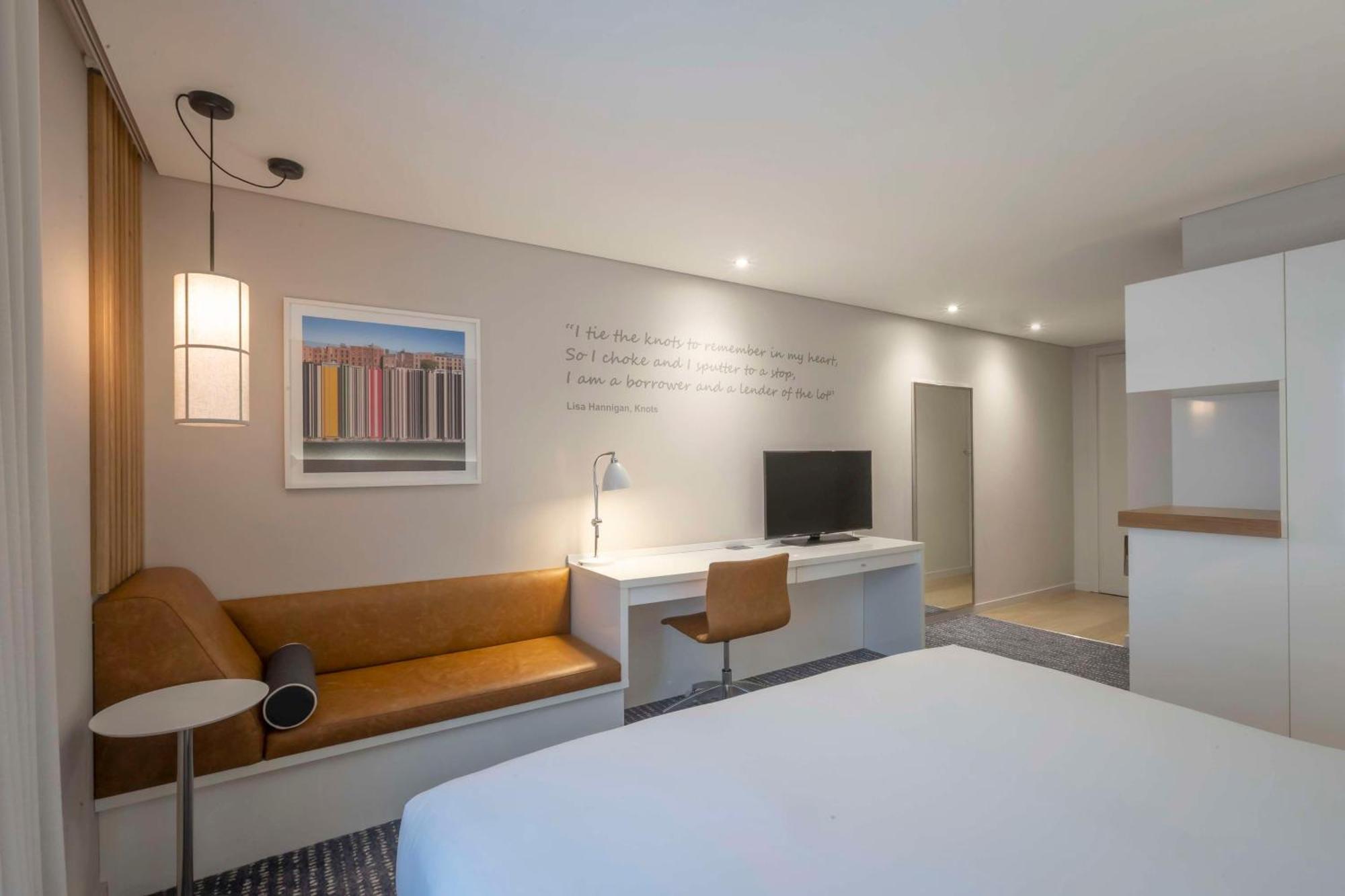 The Morrison Dublin, Curio Collection By Hilton 5*