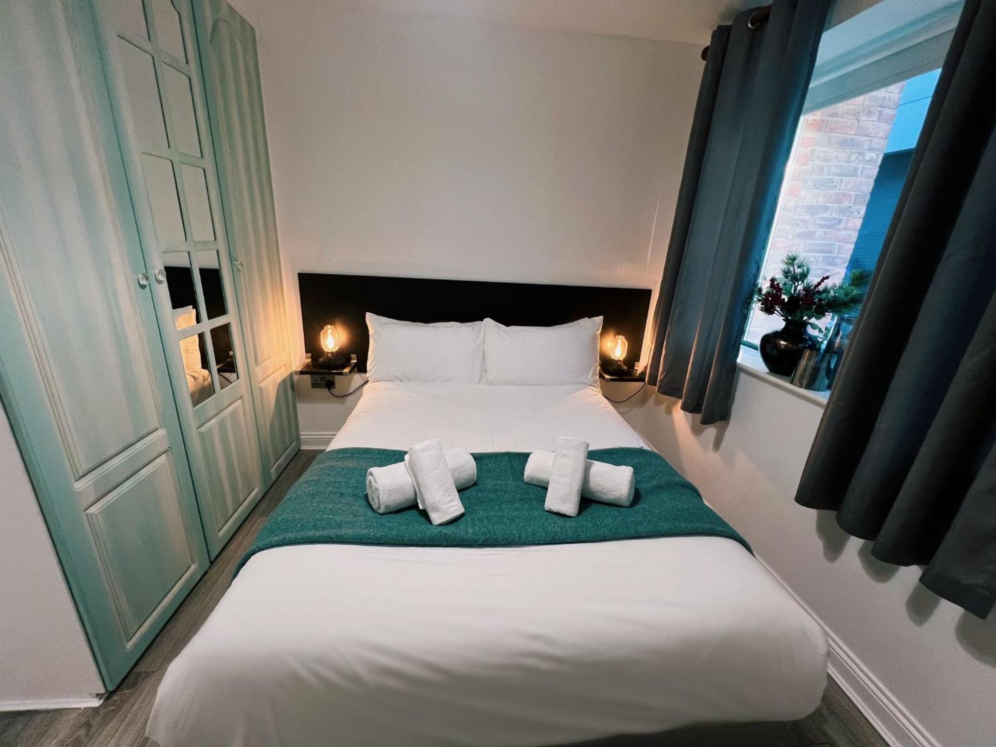 Exchange Apartment *