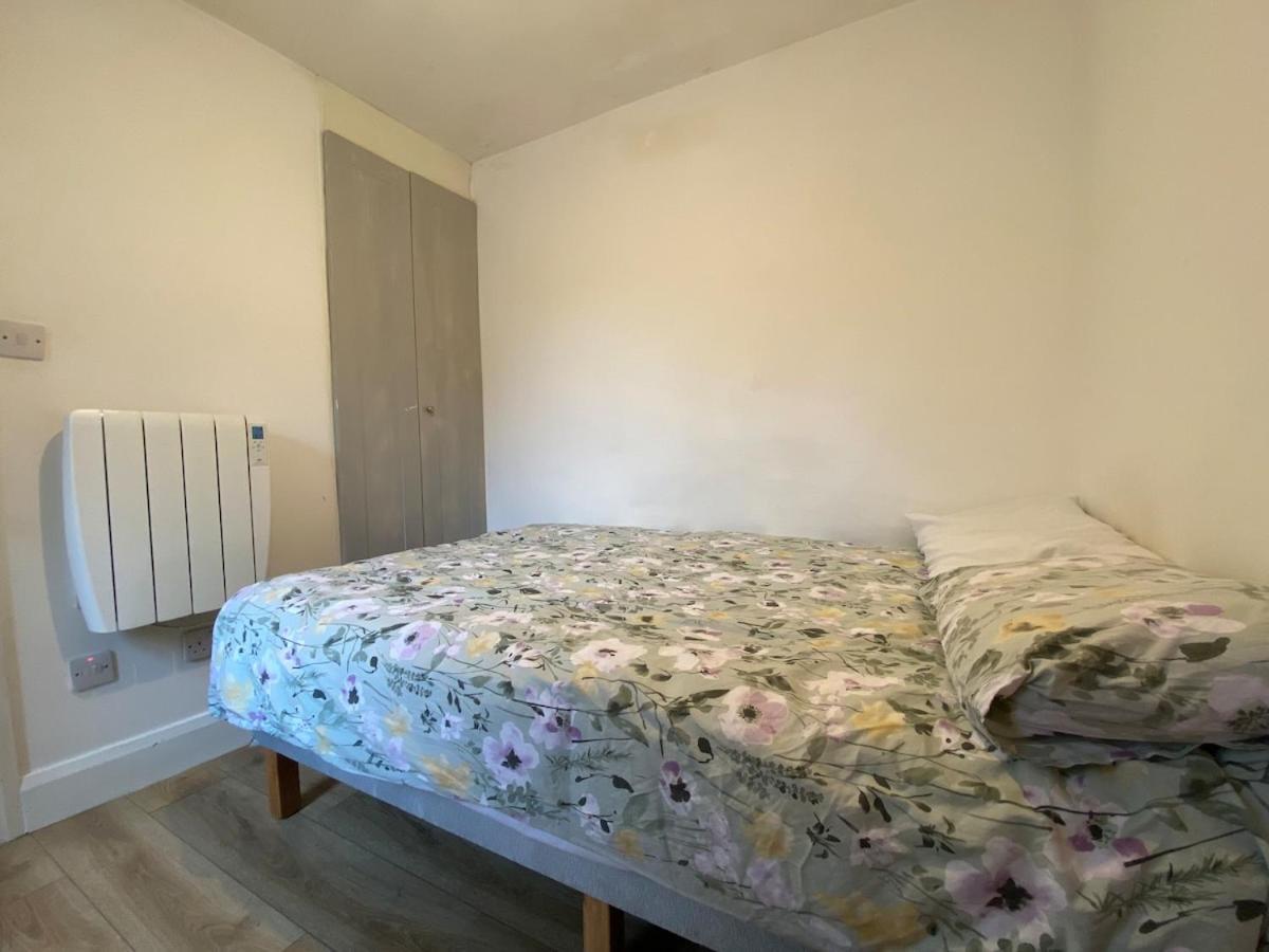 Apartment Promo Modern 1-bedroom Flat Near Crokepark And Citycentre *