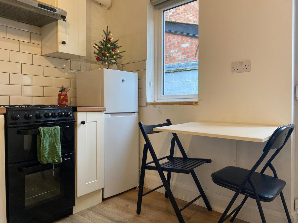 Apartment Promo Modern 1-bedroom Flat Near Crokepark And Citycentre Dublin