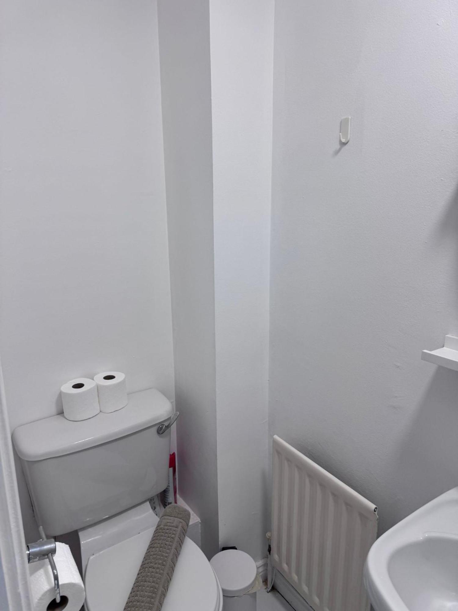 Apartment Entire Place Close To Airport & Dublin