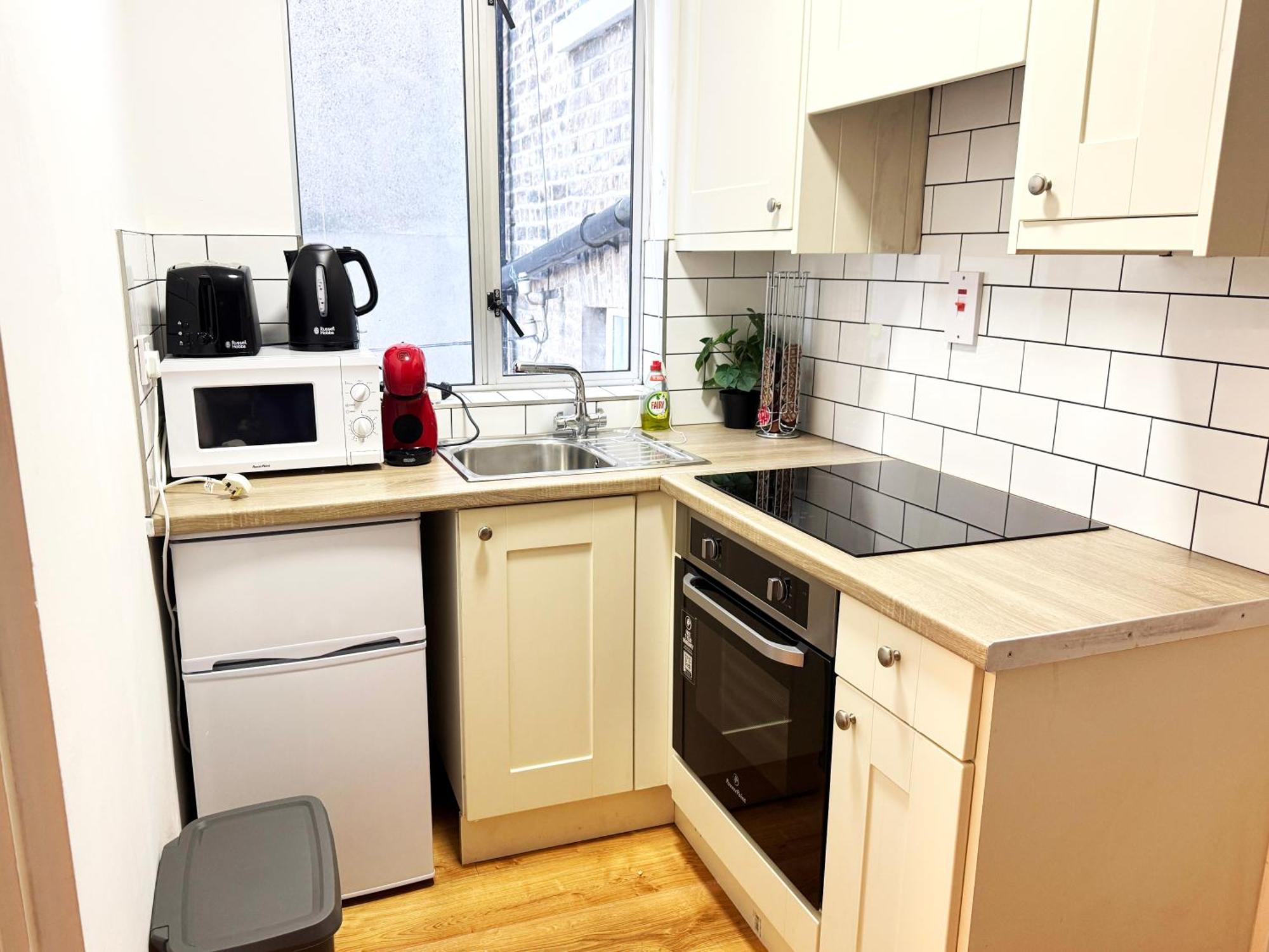 Viridian At 4 Apartment *
