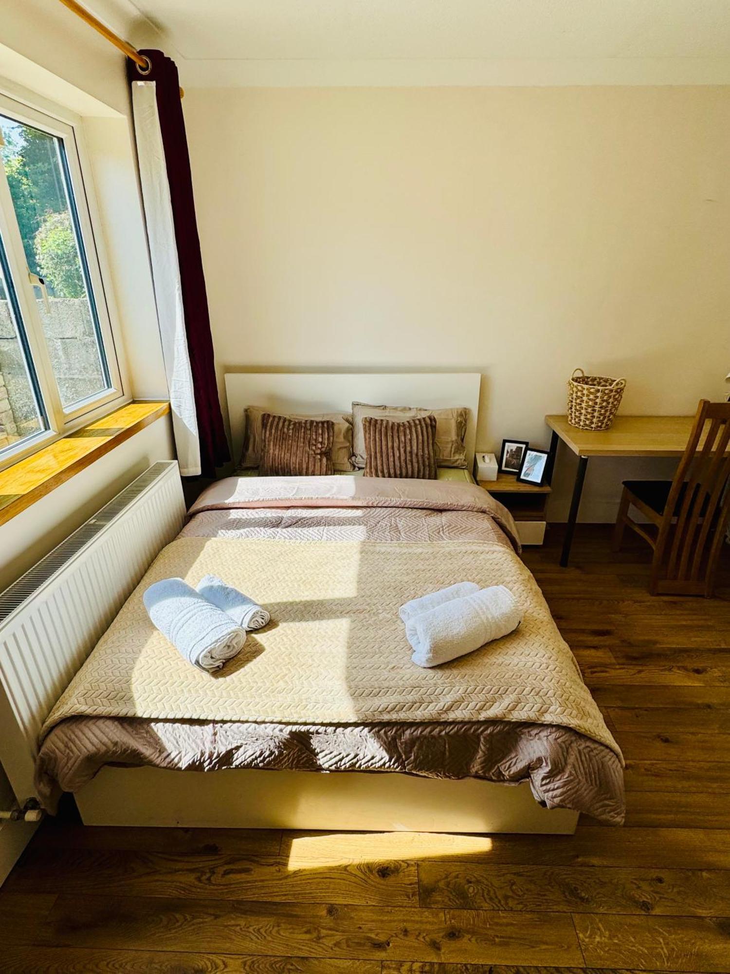 Privatunterkunft Urban Garden Hideaway *