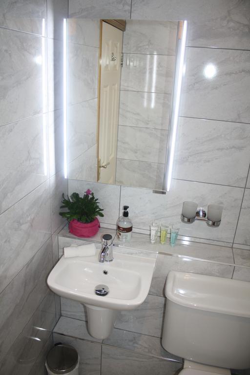 Almanii Bed & Breakfast 3*