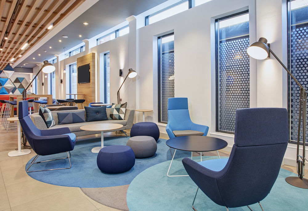 Hotel Express Centre By Ihg 3*