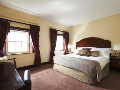 The Mont Hotel 4*