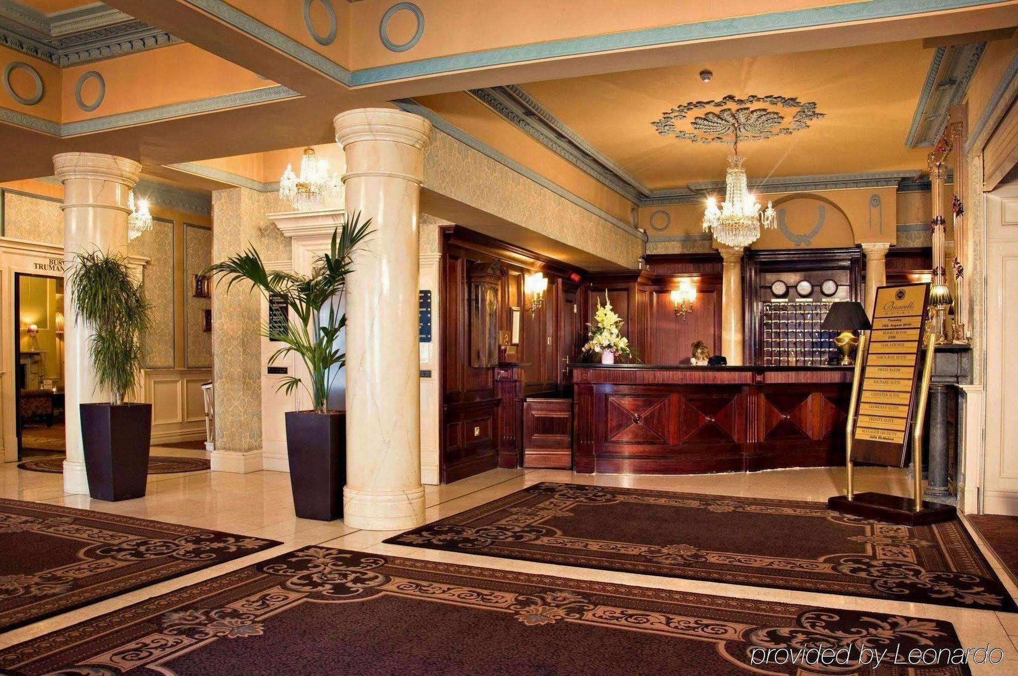 Buswells Hotel 3*