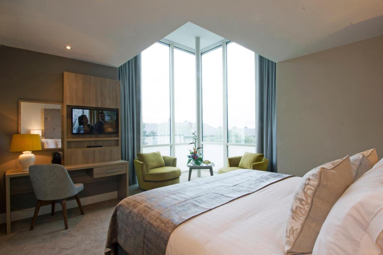 Gleesons Townhouse Booterstown Hotel