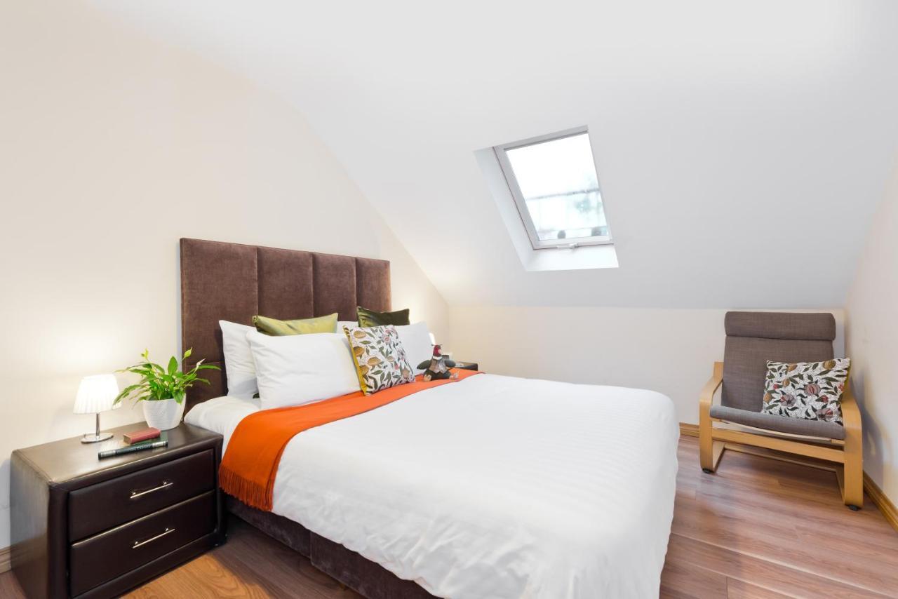 Apartment Five Lamps Dublin