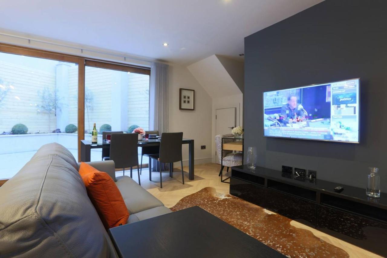 Brand New! Large & Luxurious Mews In 4! *